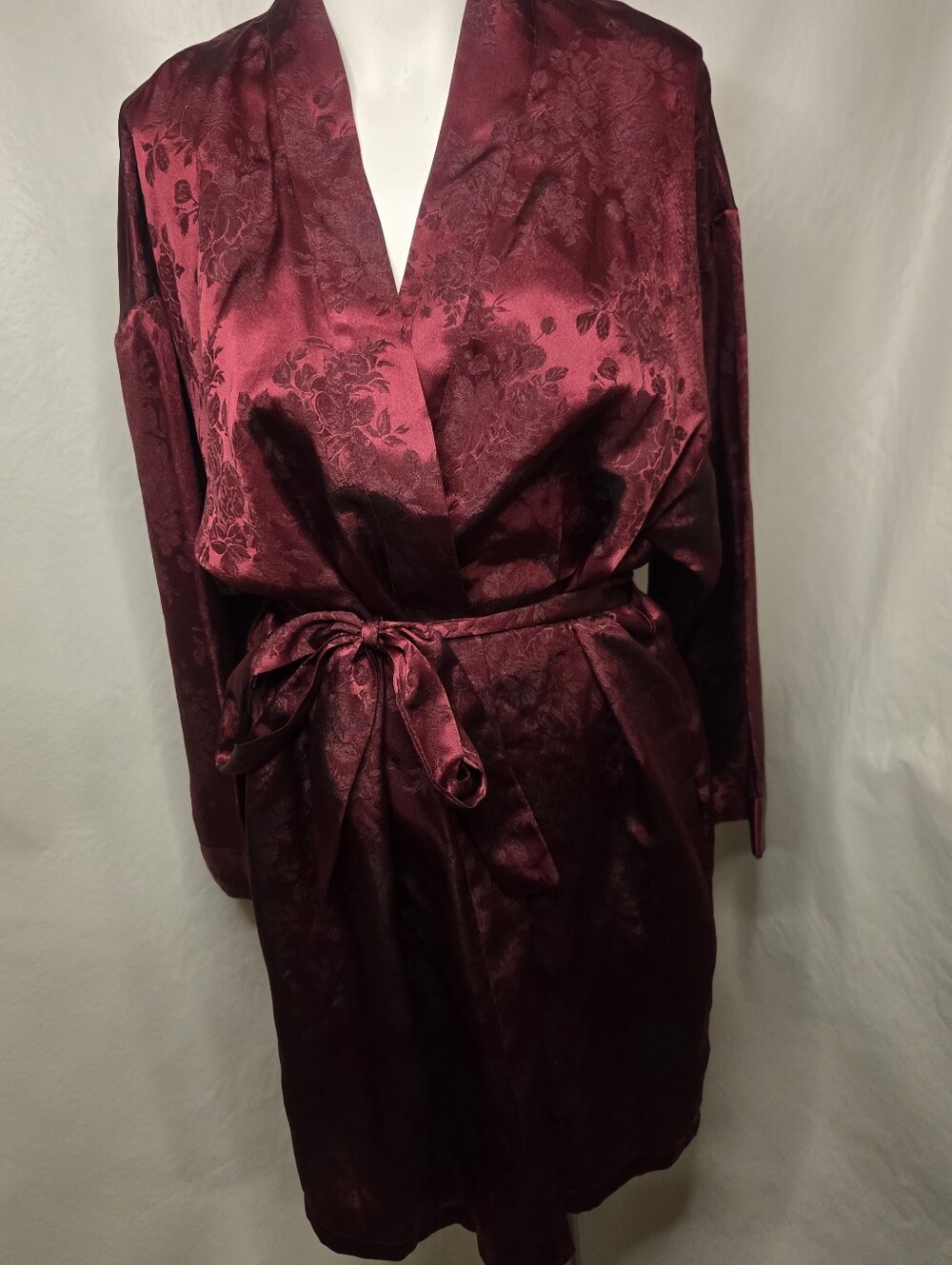 CERIE Burgundy Floral Jacquard Satin Robe One Size